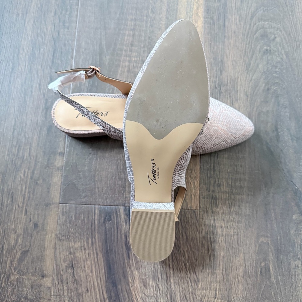 NIB Trotter’s Joselyn Slingback | Rose Gold Metallic | Size: 9W - Picture 7 of 9